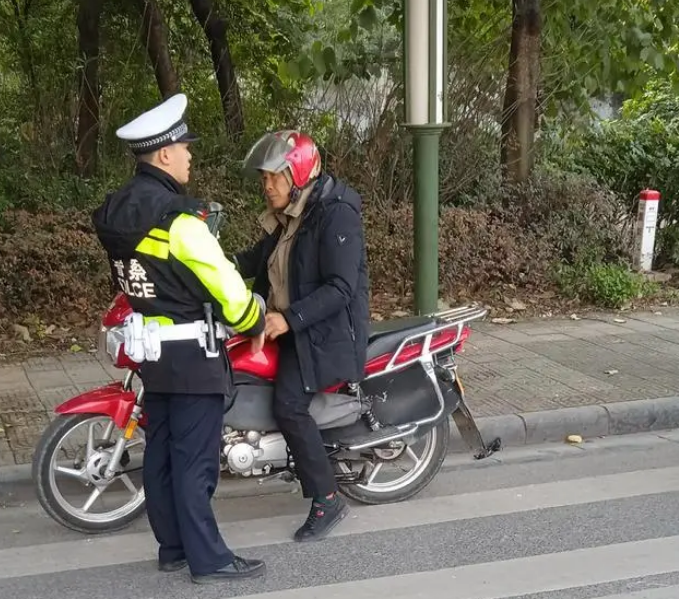 查處酒駕，只為大家的出行保駕護航